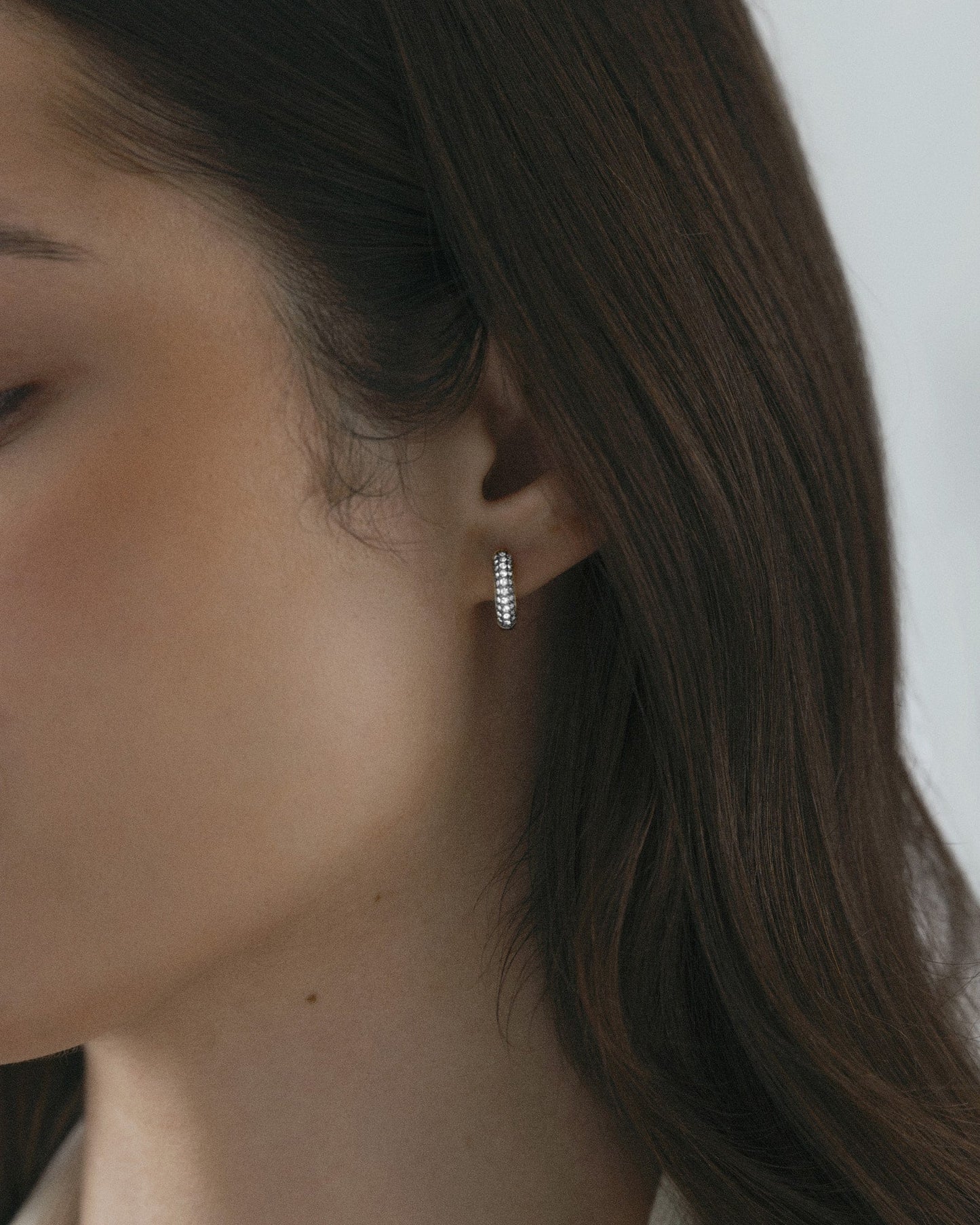 Pavé everyday small hoops