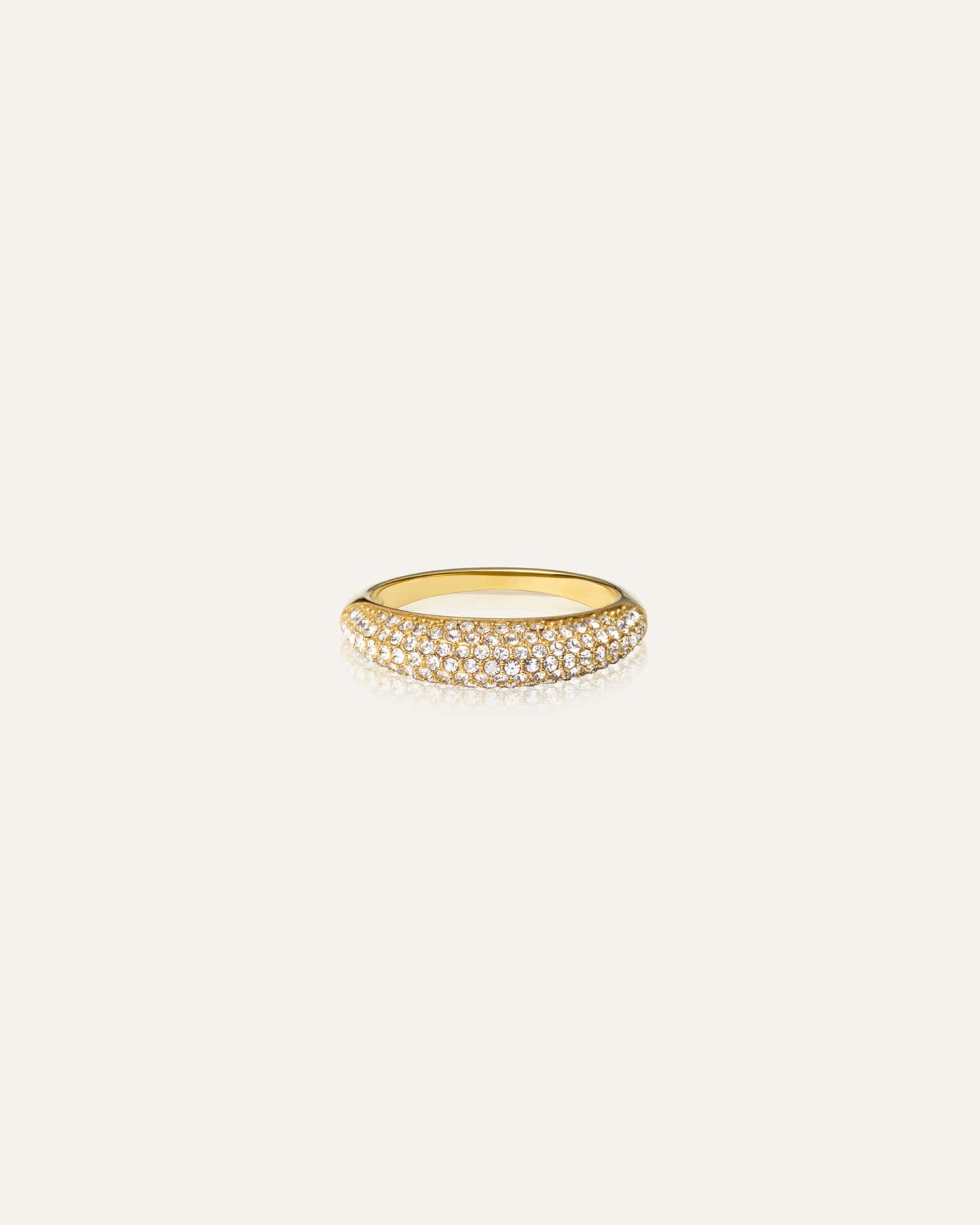 Pavé precious ring