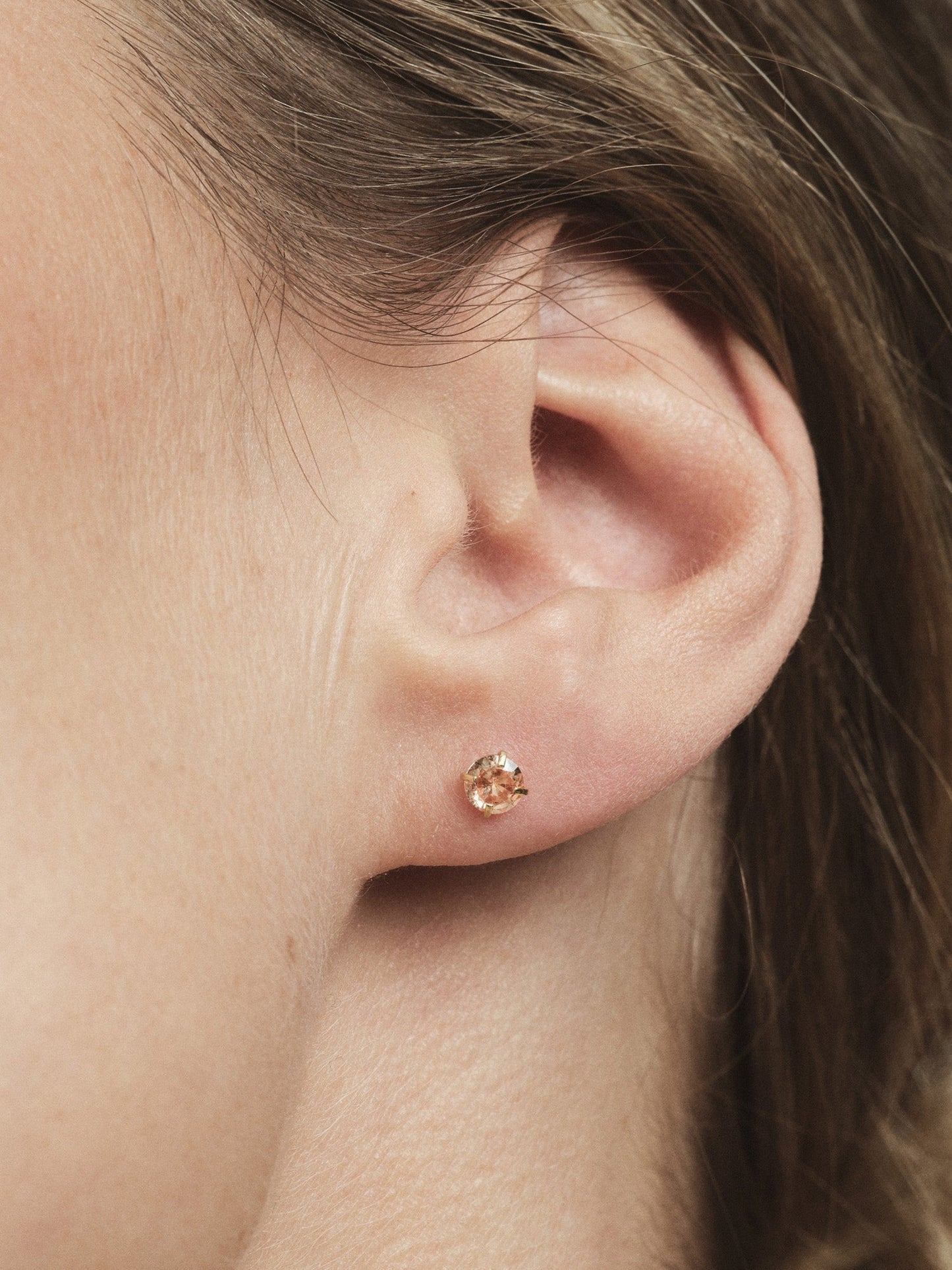 Jolie Champagne Medium Studs