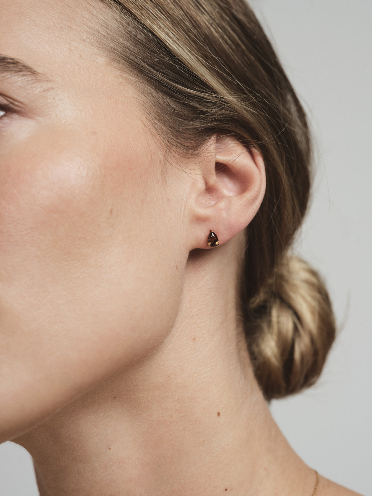Belle Coffee Medium Studs