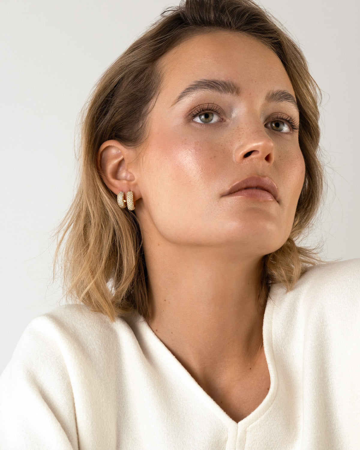 Amour Hoops Medium