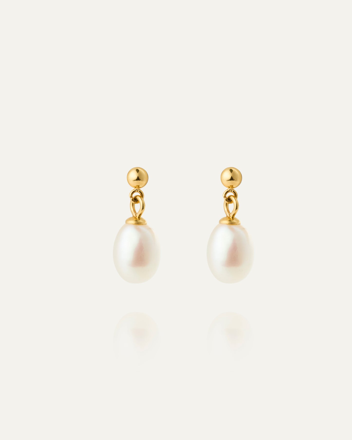 Aura Pearl Gold Earring