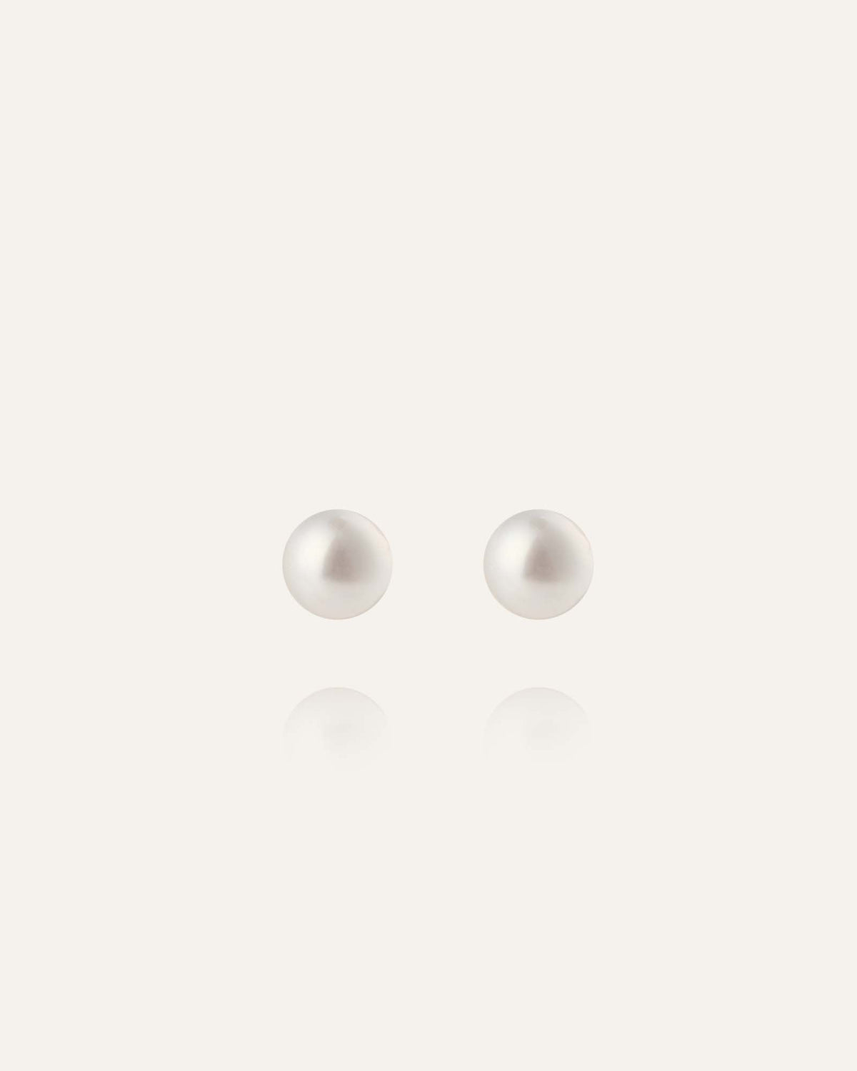 Pearl Studs Small