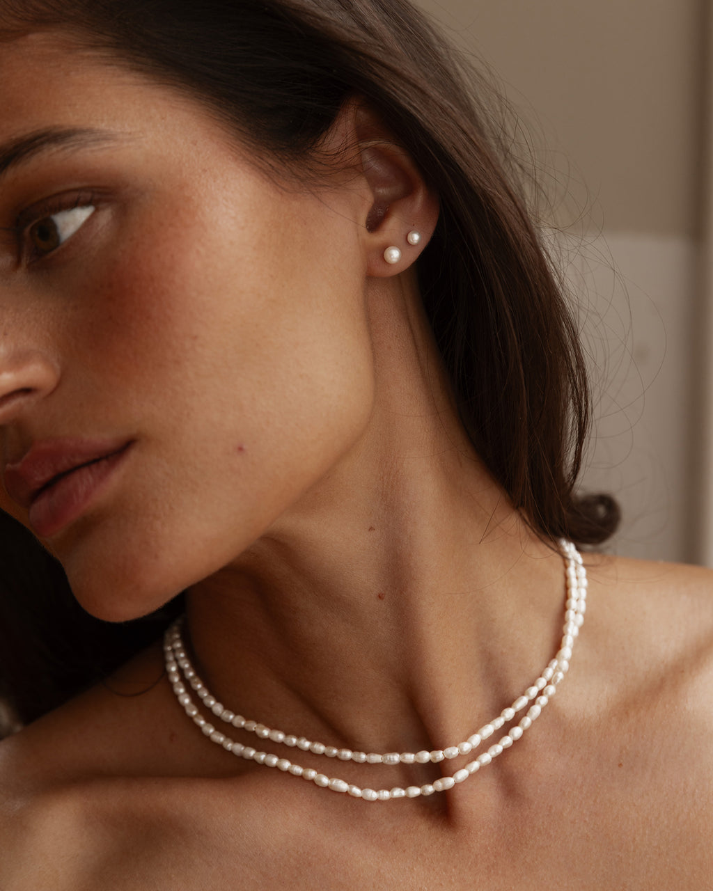 Pearl Studs Medium