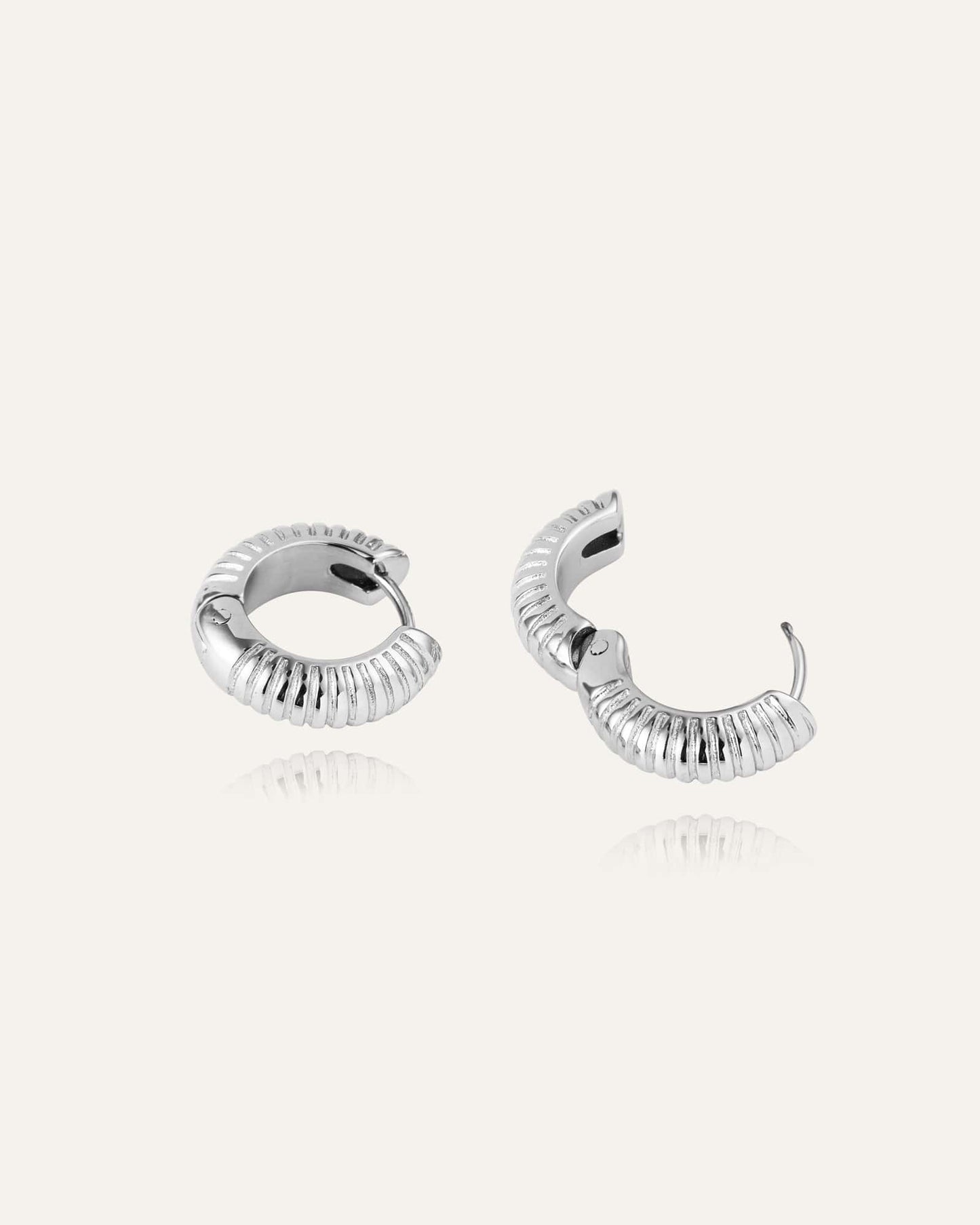 Ribbed Hoops Medium